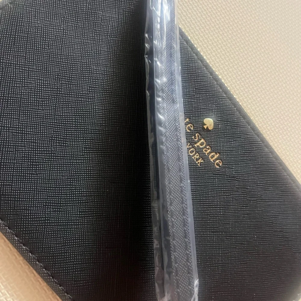 Kate Spade Black  wristlet